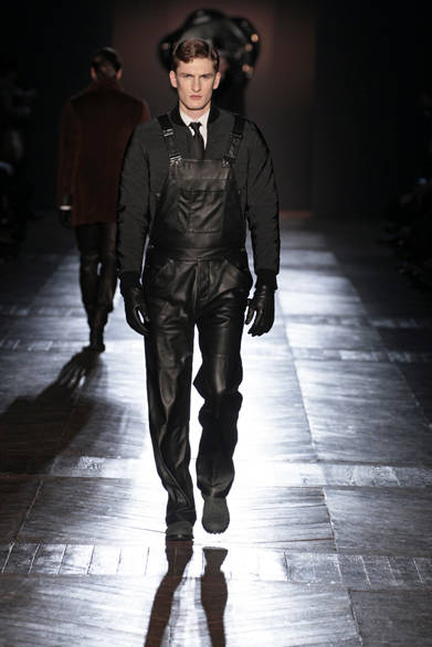 <strong>Viktor & Rolf｜ヴィクター&ロルフ</strong>　