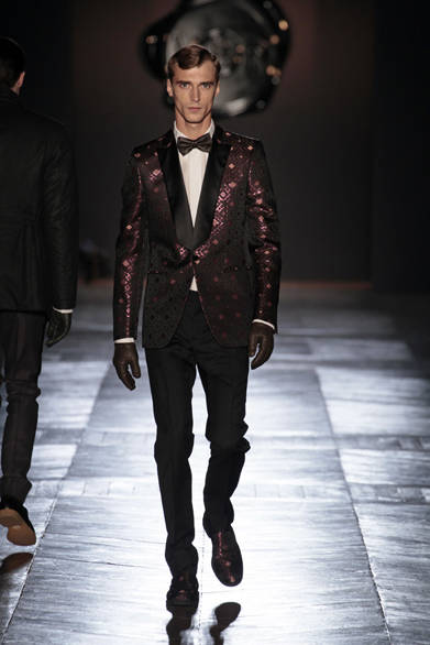 <strong>Viktor & Rolf｜ヴィクター&ロルフ</strong>　