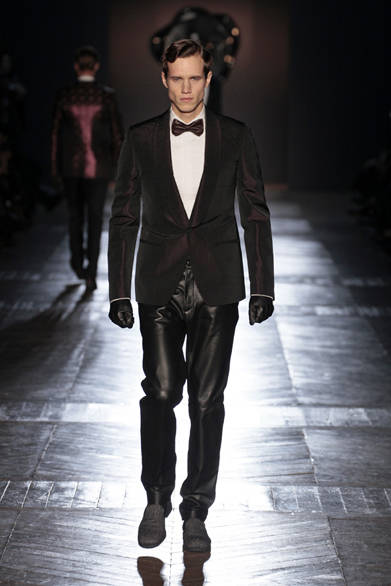 <strong>Viktor & Rolf｜ヴィクター&ロルフ</strong>　