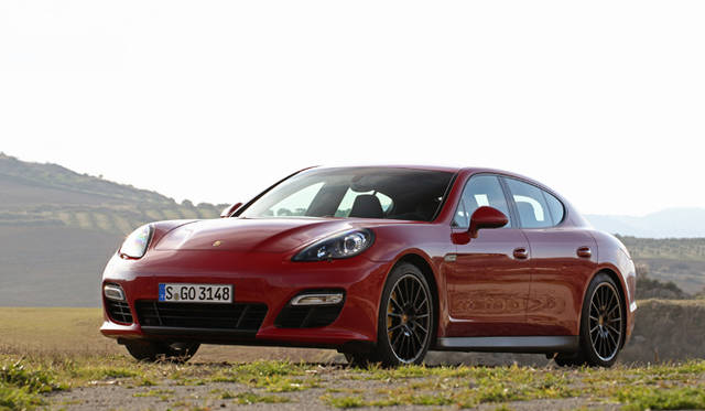 <strong>Porsche Panamera GTS｜ポルシェ パナメーラ GTS</strong>