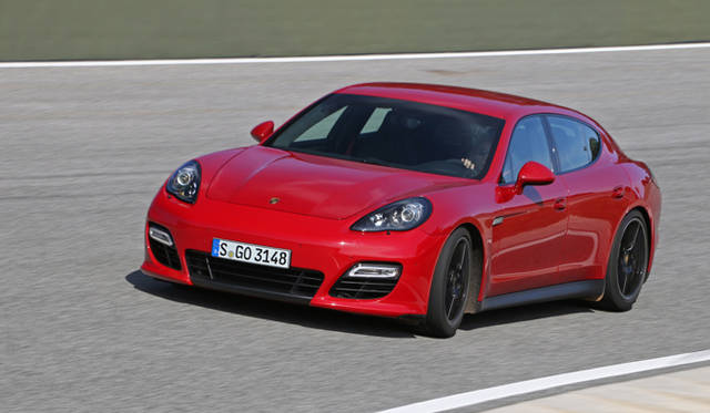<strong>Porsche Panamera GTS｜ポルシェ パナメーラ GTS</strong>