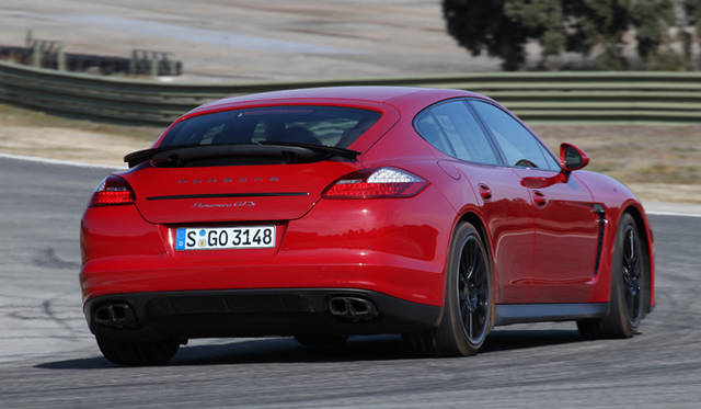 <strong>Porsche Panamera GTS｜ポルシェ パナメーラ GTS</strong>