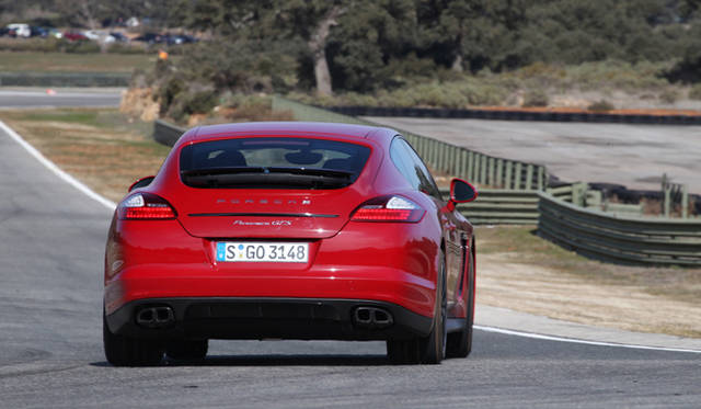 <strong>Porsche Panamera GTS｜ポルシェ パナメーラ GTS</strong>