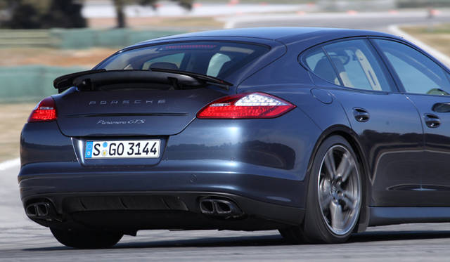 <strong>Porsche Panamera GTS｜ポルシェ パナメーラ GTS</strong>