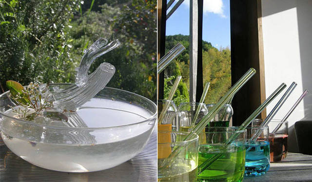 <strong>「fresco」グラスデザインワークショップ</strong>　受講生講評時のディスプレイ（写真はすべて前回実施のもの）