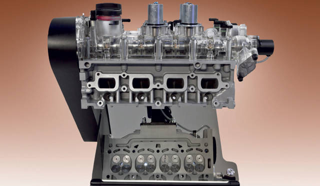 <strong>気筒休止システム「ATC」のシリンダーヘッド</strong>