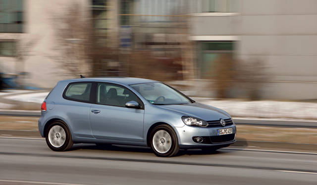 <strong>ゴルフ　プラグインハイブリッドバージョン</strong>