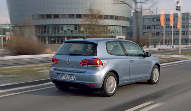 <strong>ゴルフ　プラグインハイブリッドバージョン</strong>