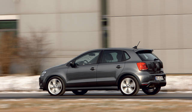 <strong>ポロ　アクティブシリンダーマネージメント機能搭載版</ strong>