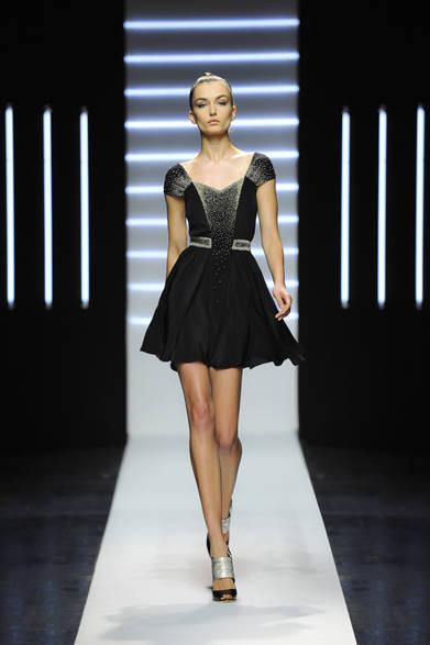 <strong>MAXIME SIMOENS｜マキシム シモアンス</strong> 2012年春夏オートクチュールコレクション