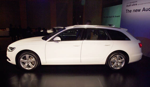 <strong>Audi A6 Avant｜アウディ A6 アバント</strong>