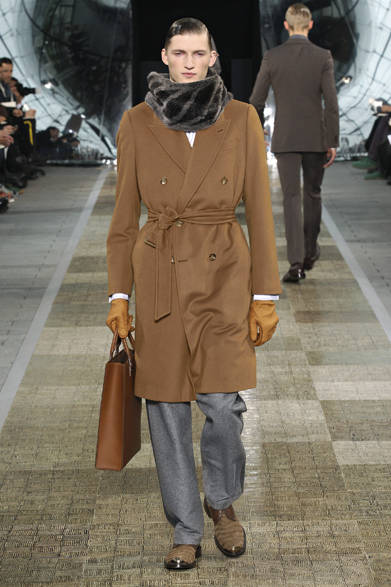 <strong>LOUIS VUITTON｜ルイ・ヴィトン</strong>