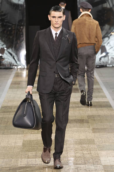 <strong>LOUIS VUITTON｜ルイ・ヴィトン</strong>