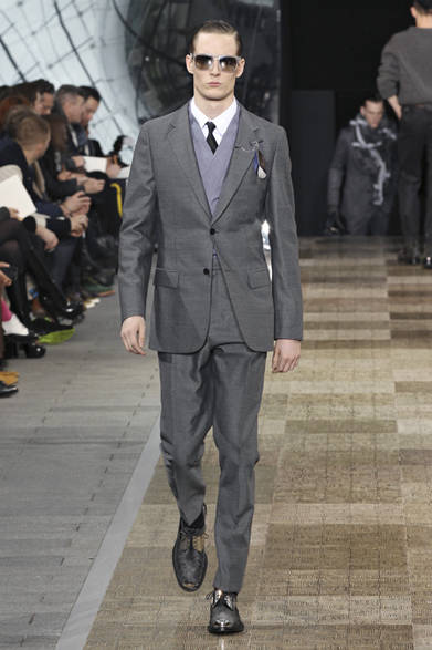 <strong>LOUIS VUITTON｜ルイ・ヴィトン</strong>