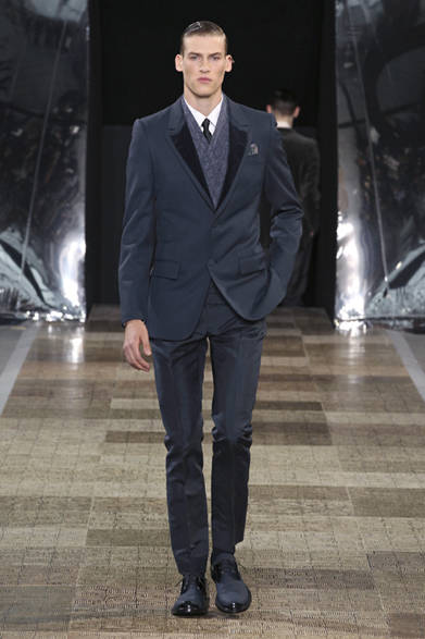 <strong>LOUIS VUITTON｜ルイ・ヴィトン</strong>