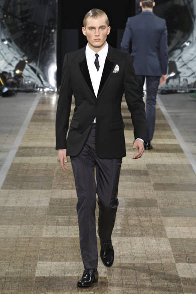 <strong>LOUIS VUITTON｜ルイ・ヴィトン</strong>