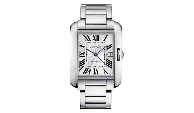 <strong>Cartier｜カルティエ</strong>　「タンク アングレーズ ウォッチ LM」370万200円（予価）、6月発売予定。 Daniel Lindh, Vincent Wulveryck©Cartier 2011