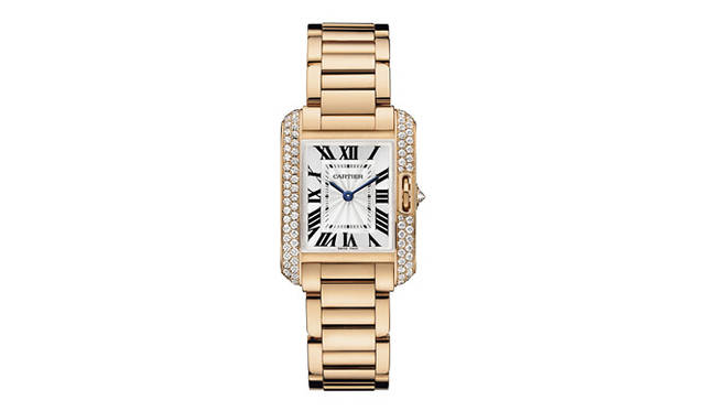 <strong>Cartier｜カルティエ</strong>　「タンク アングレーズ ウォッチ SM」306万3900円（予価）、6月発売予定。 Daniel Lindh, Vincent Wulveryck©Cartier 2011