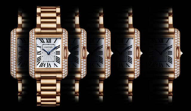 <strong>Cartier｜カルティエ</strong>　「タンク アングレーズ ウォッチ SM」306万3900円（予価）、6月発売予定。 Daniel Lindh, Vincent Wulveryck©Cartier 2011