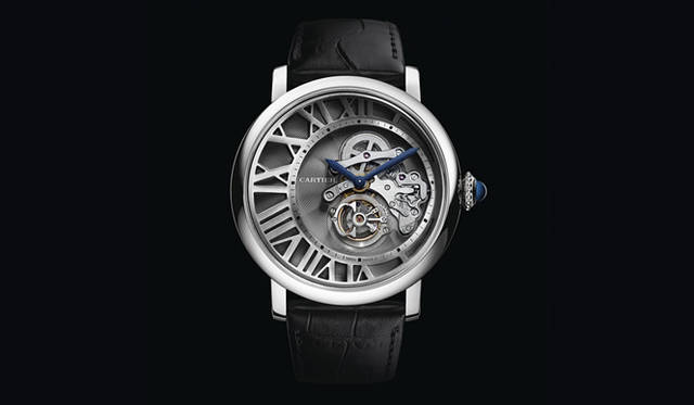 <strong>Cartier｜カルティエ</strong>　「ロトンド ドゥ カルティエ カドラン ロヴェ トゥールビヨン」1185万300円（予価）、今秋発売予定。 Laziz Hamani©Cariter 2011