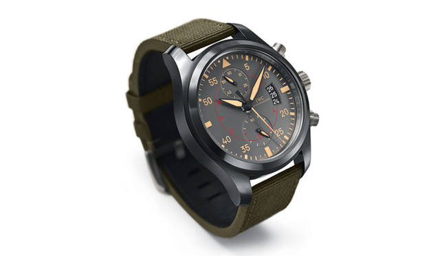 <strong>IWC｜アイ・ダブリュー・シー</strong> 「パイロット・ウォッチ・クロノグラフ“トップガン・ミラマー”」 114万9750円、4月中旬発売予定。