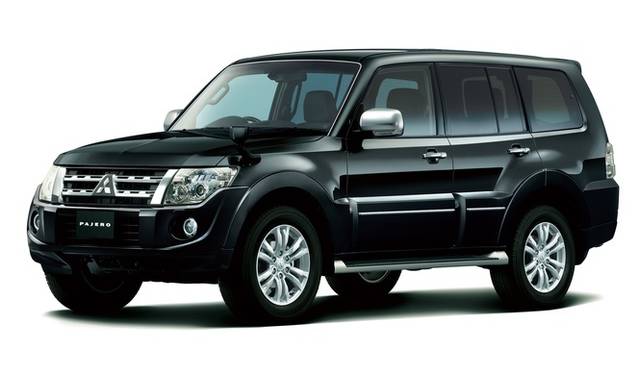 <strong>三菱 パジェロ｜Mitsubishi Pajero</strong>（写真は日本仕様）