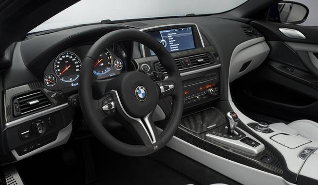 <strong>BMW M6カブリオレ</strong>