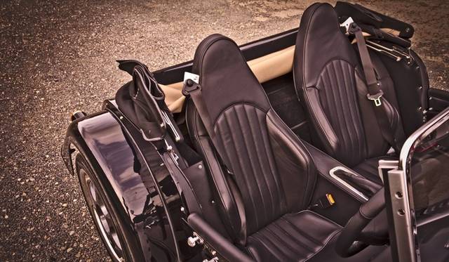 <strong>Morgan Plus8｜モーガン プラス8</strong>