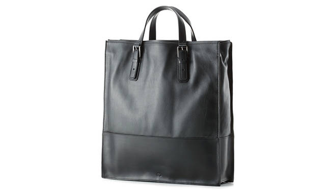 <strong>ro｜ロー</strong>　スーツをモダナイズする、roの効力　New York Tote（H 390×W 365×D 105 mm）　5万400円