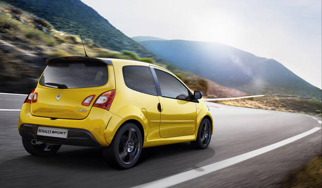 <strong>RENAULT TWINGO R.S.｜ルノー トゥインゴ R.S.</strong>