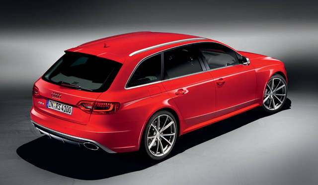 <strong>Audi RS4 Avant｜アウディ RS4アバント</strong>