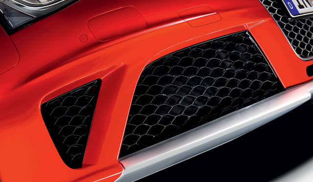 <strong>Audi RS4 Avant｜アウディ RS4アバント</strong>