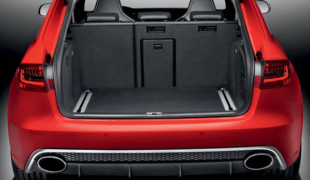 <strong>Audi RS4 Avant｜アウディ RS4アバント</strong>