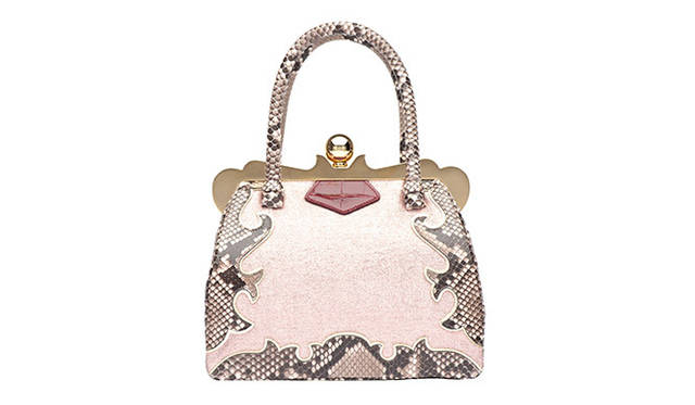 <strong>MIU MIU｜ミュウミュウ</strong>　4都市のファッションウィーク限定バッグ　「パリ」