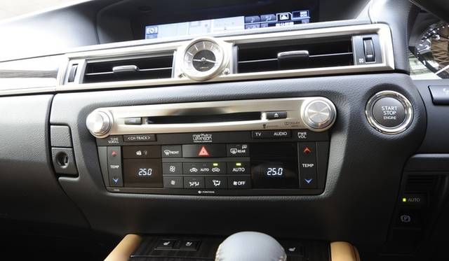 <strong>レクサスGS350 バージョンL｜LEXUS GS350 version L</strong>