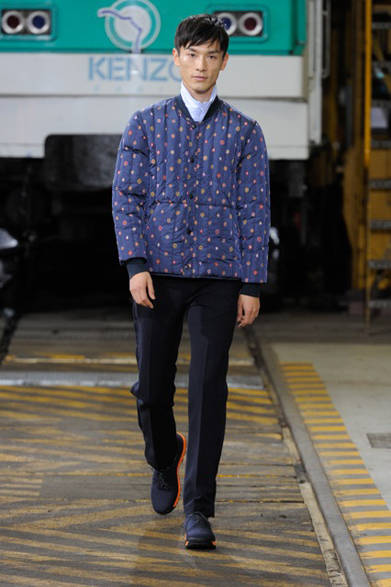 <strong>KENZO｜ケンゾー</strong>　