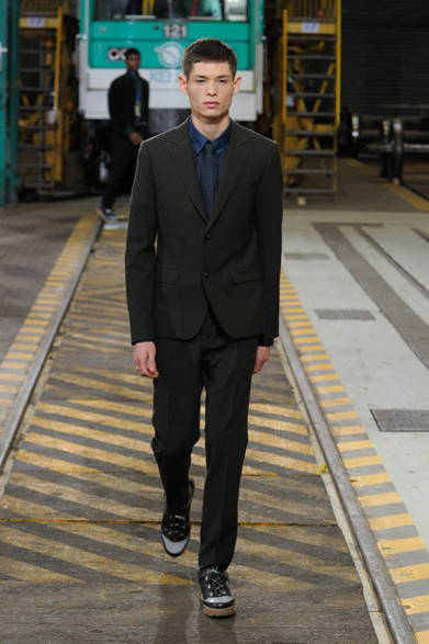 <strong>KENZO｜ケンゾー</strong>　