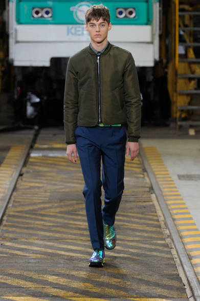 <strong>KENZO｜ケンゾー</strong>　