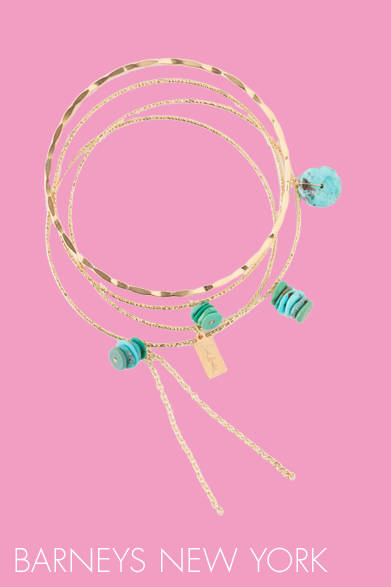 <strong>BARNEYS NEW YORK｜バーニーズ　ニューヨーク</strong>　４連ブレスレットにトルコ石がポイント。ブレスレットセット　2万3100円（RUE BELLE DESIGNS｜ルー ベル デザイン）