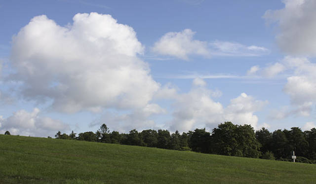 <strong>Yoko Ueno Lewis｜暮らしノート｜スウェーデン直感紀行　Vol.3</strong>　世界遺産“森の墓地　スクーグスチルコゴーデン”