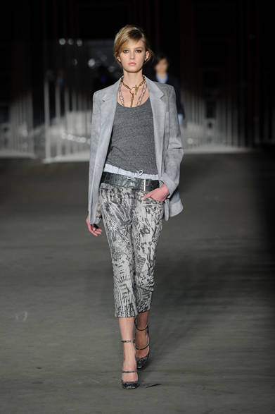 <strong>DIESEL BLACK GOLD｜ディーゼル ブラック ゴールド</strong>　2012-13年秋冬コレクション速報