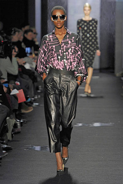 <strong>DIANE von FURSTENBERG｜ダイアン フォン ファステンバーグ</strong>　2012-13年秋冬コレクション速報