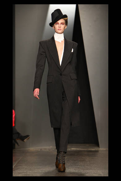 <strong>DONNA KARAN NEW YORK｜ダナ キャラン ニューヨーク</strong>　2012-13年秋冬コレクション速報