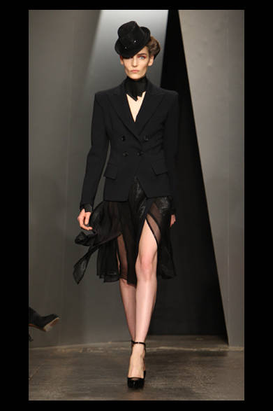 <strong>DONNA KARAN NEW YORK｜ダナ キャラン ニューヨーク</strong>　2012-13年秋冬コレクション速報