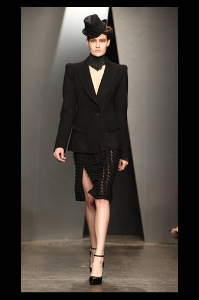 <strong>DONNA KARAN NEW YORK｜ダナ キャラン ニューヨーク</strong>　2012-13年秋冬コレクション速報