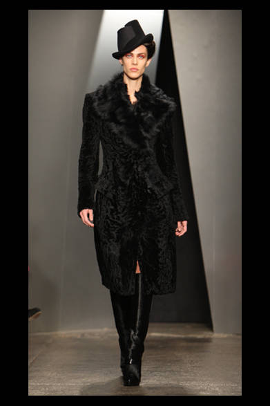 <strong>DONNA KARAN NEW YORK｜ダナ キャラン ニューヨーク</strong>　2012-13年秋冬コレクション速報