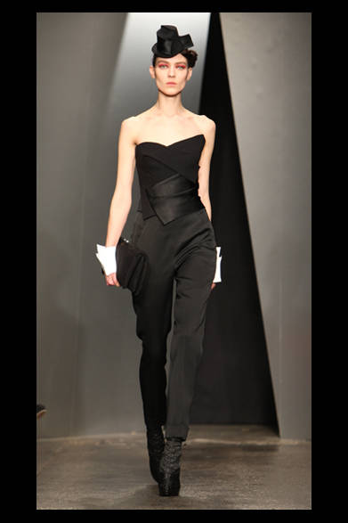 <strong>DONNA KARAN NEW YORK｜ダナ キャラン ニューヨーク</strong>　2012-13年秋冬コレクション速報
