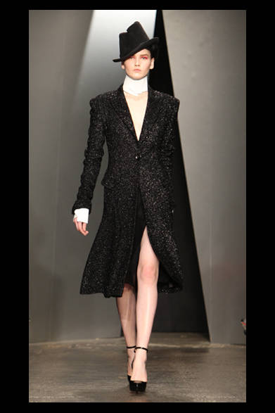 <strong>DONNA KARAN NEW YORK｜ダナ キャラン ニューヨーク</strong>　2012-13年秋冬コレクション速報