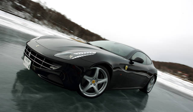 <strong>Ferrari FF｜フェラーリ FF</strong>　