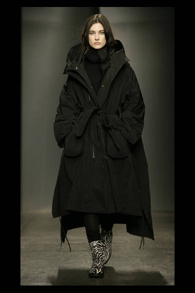 <strong>DONNA KARAN NEW YORK Casual Luxe｜ダナ キャラン ニューヨーク カジュアル リュクス</strong>　2012-13年秋冬コレクション速報